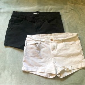 OLD NAVY Pair of Boyfriend Shorts 16 Black White